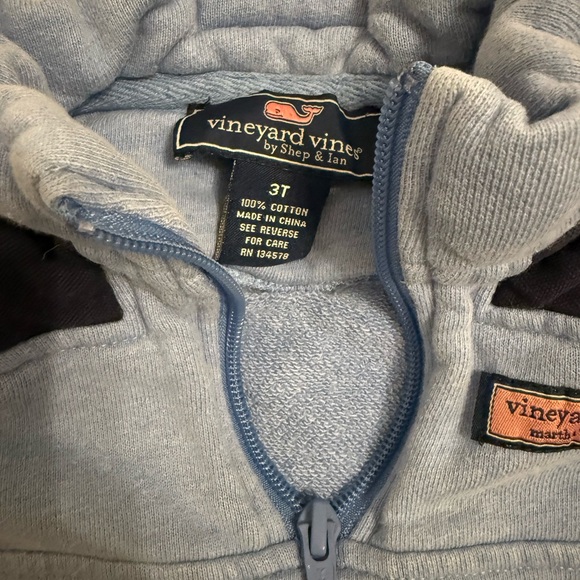 Vineyard Vines sweatshirts bundle - Picture 2 of 3